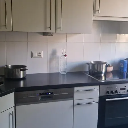 A Louer Centre Проживання в сім'ї Лозанна